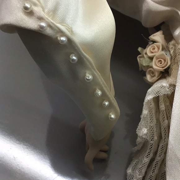 FRANKLIN HEIRLOOM DOLLS - Picture 13 of 16